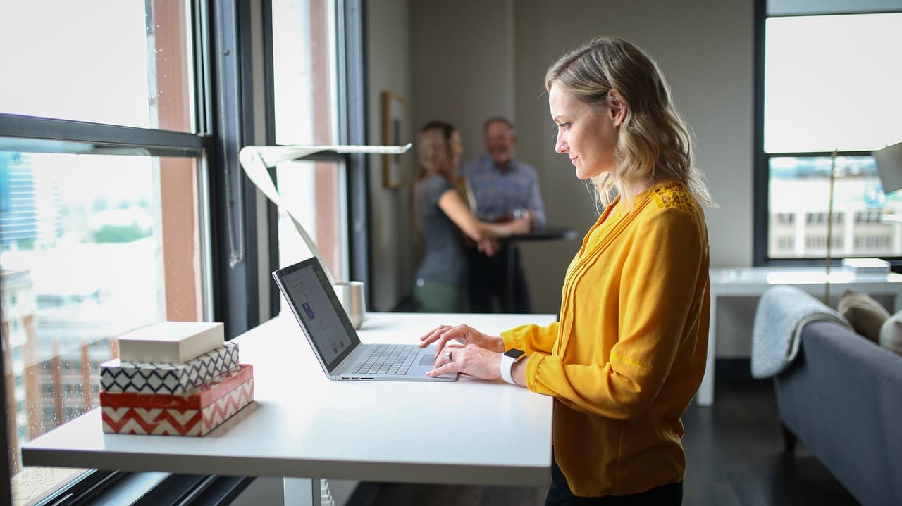 Business professional using Silvatree
